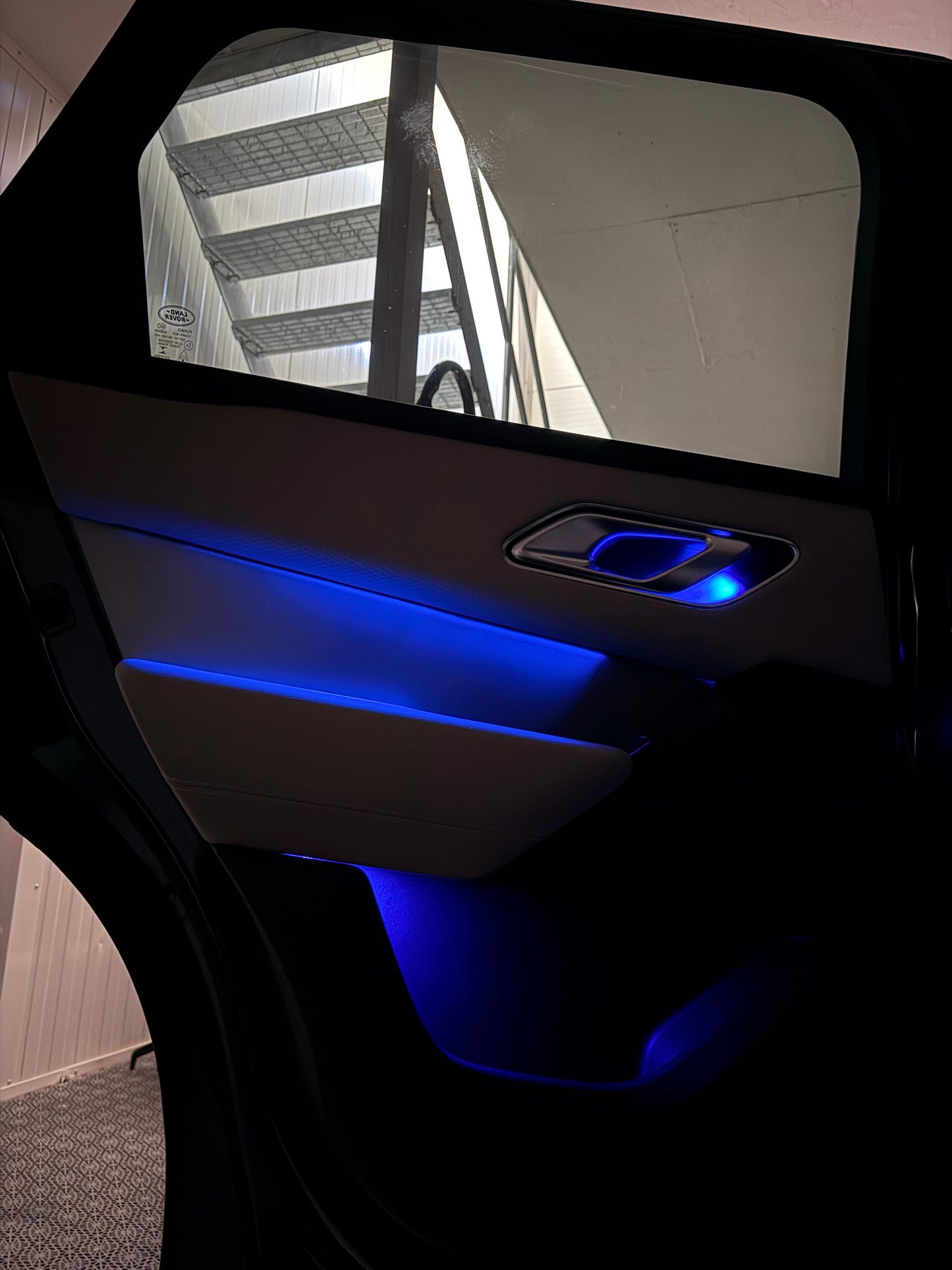 Range Rover Velar  2017-2025 med montering
