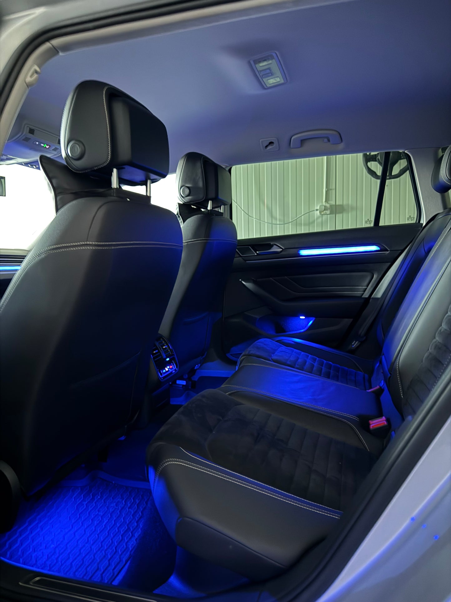 VW Passat B8 2015-2021 Ambinet belysning