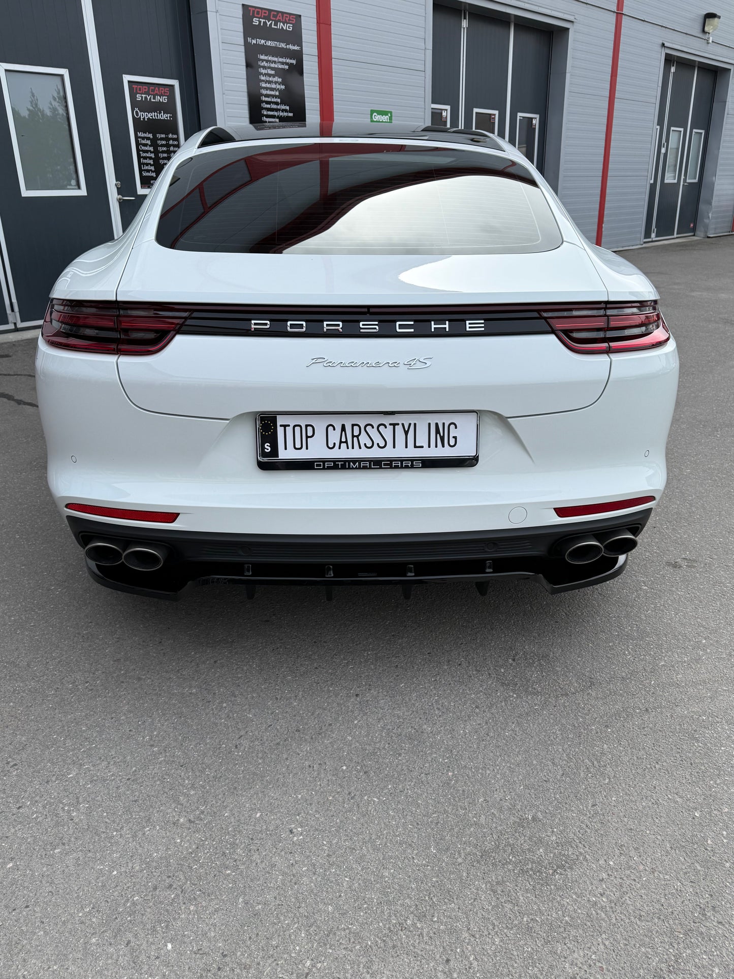 Porsche Panamera 4S Maxton body kit