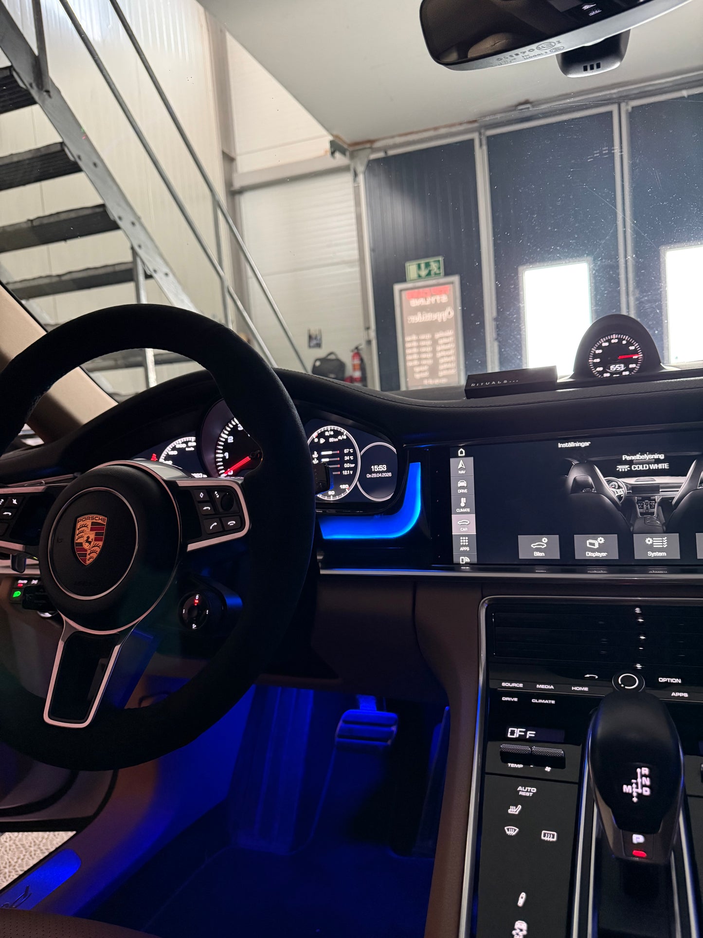 Ambinet light Porsche Panamera 4S