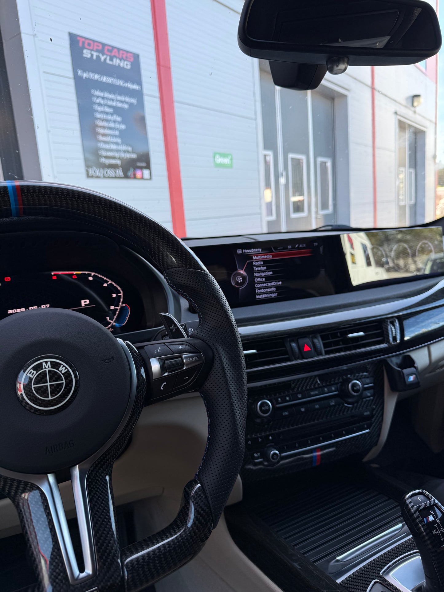 BMW X5 F15 - X6 F16 2013-2018 24.6 tum dubbel skärm