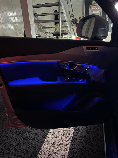 Volvo XC90 Ambinet belysning med montering