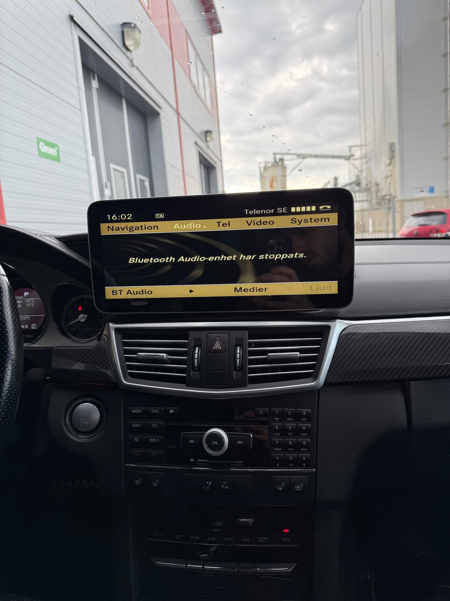Mercedes E klass W212 CarPlay Android skärm