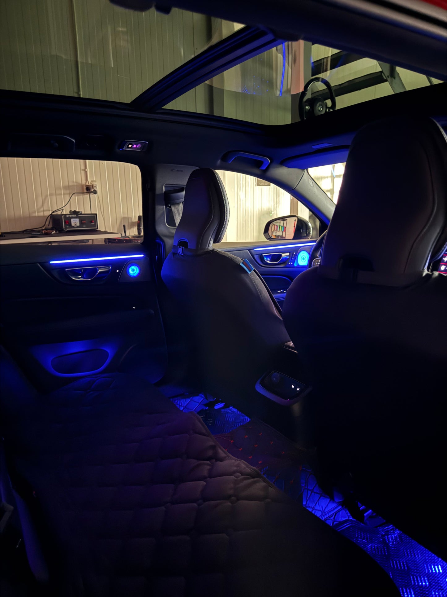 Ambinet light Volvo V60-S60 2018-2025 med montering