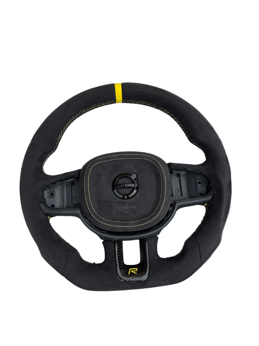 Volvo custom ratt full Alcantara med gula detaljer