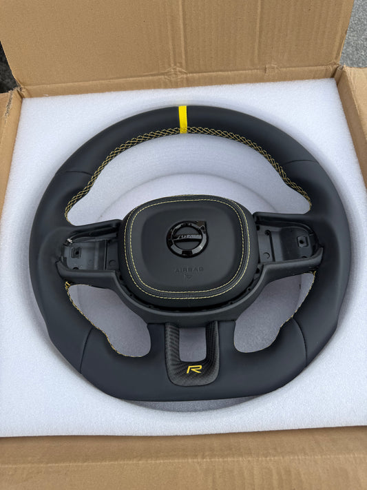 Volvo Custom ratt läder med gula detaljer
