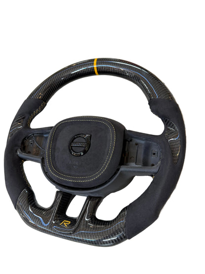 Volvo Custom ratt Alcantara & kolfiber