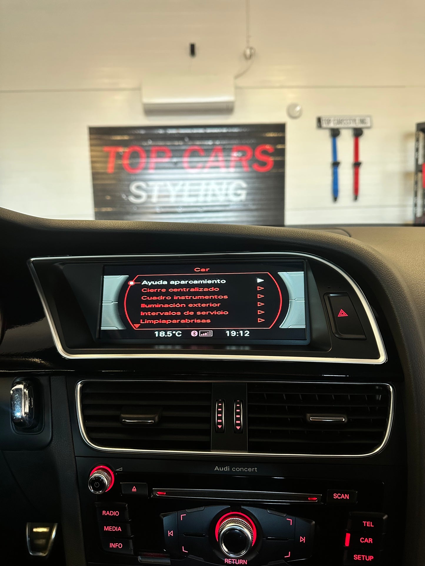 Audi A4 A5/S4 S5/RS4RS5 (B8,B8.5) Android skärm 8.8 tum med trådlös CarPlay