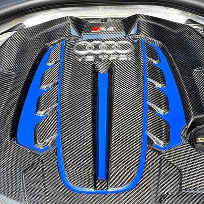 Audi RS6 & RS7 C7,C7.5 Carbon motor kåpa