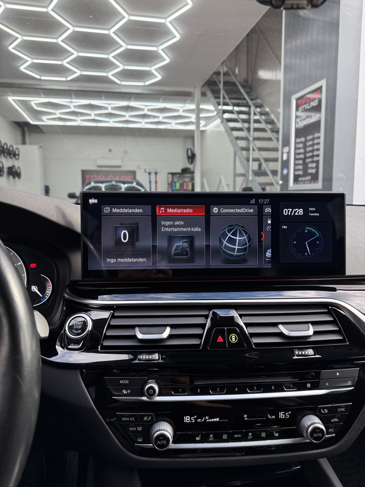 BMW 5 serie G30/G31 2019-2021 15 tum android skärm inkl. montering